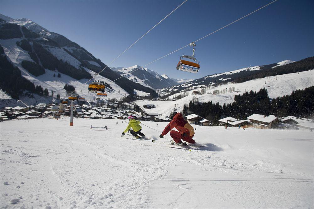 Hotel Herzblut Saalbach ภายนอก รูปภาพ